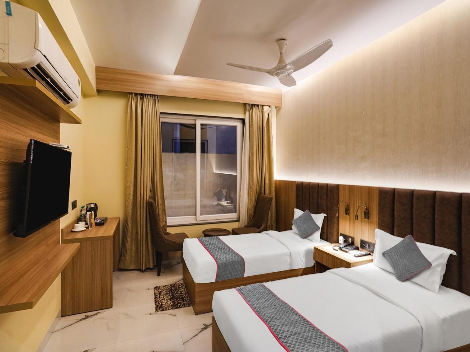 Rj Hotel New Delhi